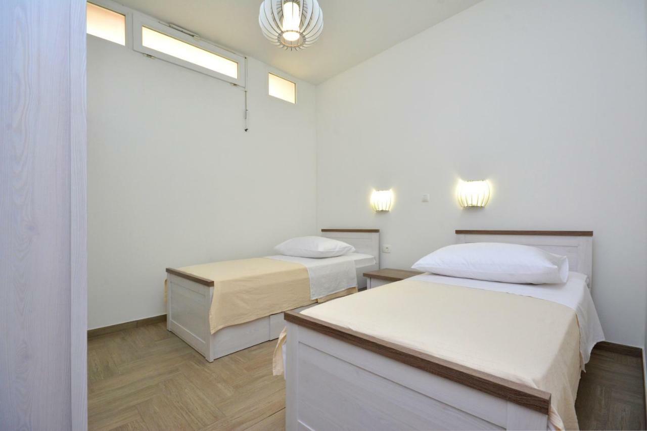 Апартаменты Apartman Lucic Сплит Экстерьер фото